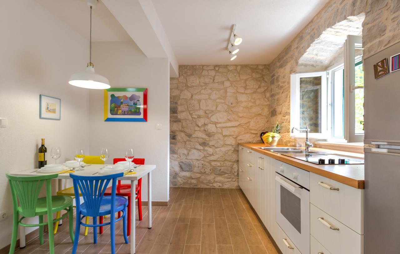 Rustical 2 Apartment Baska Voda Luaran gambar