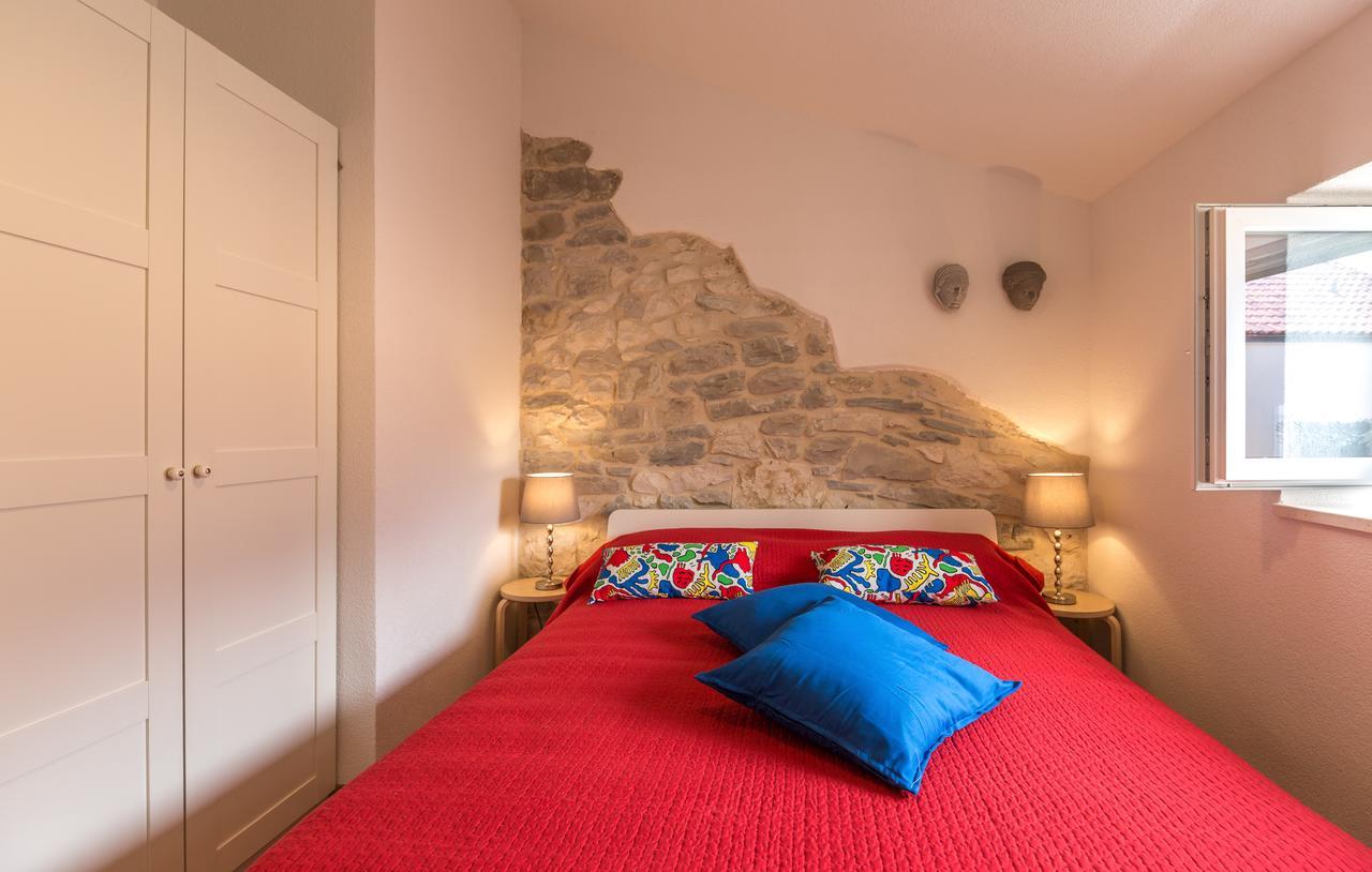 Rustical 2 Apartment Baska Voda Luaran gambar